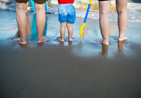 Young boy having fun at the beach.
の写真素材