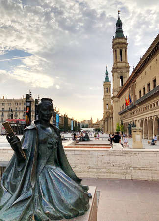 The Plaza of Our Lady of the Pillar in Zaragoza city center in Spain, at sunsetのeditorial素材