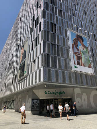 El cortes Ingles, a chain of Spanish department stores in Pamplona, Spain.のeditorial素材