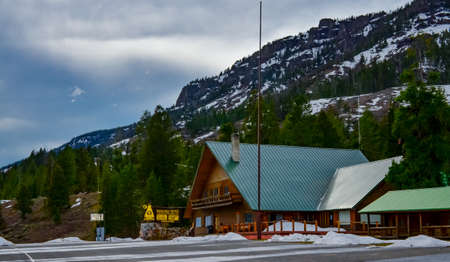 USA, MONTANA - APRIL 28, 2018: shop on the side of the road in front of the entrance in the Yellowstone National Park, USAのeditorial素材