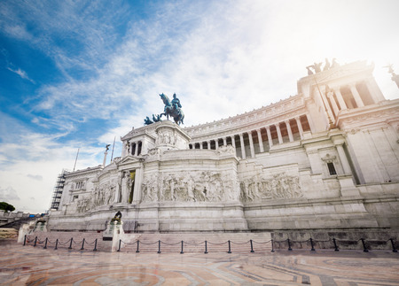 Vittorio Emanuele monument (Tomb of unknown soldier) in the city of Rome in Italy.のeditorial素材
