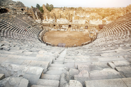 Side Amphitheatre