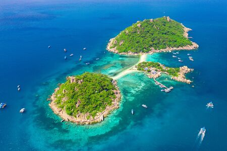 Koh Nang Yuan aerial view, Thailandの写真素材