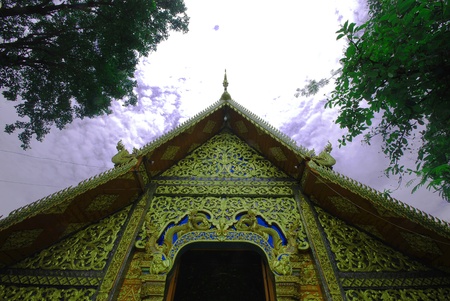  Thai art detail on top of temple doorの写真素材