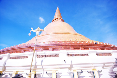 Temple Phra Nakhon Chedi in Nakhon Prathom Thailandのeditorial素材