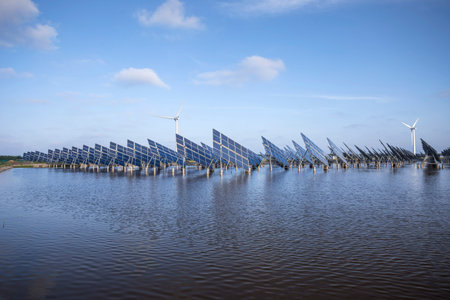 Power plant using renewable solar energy with sun