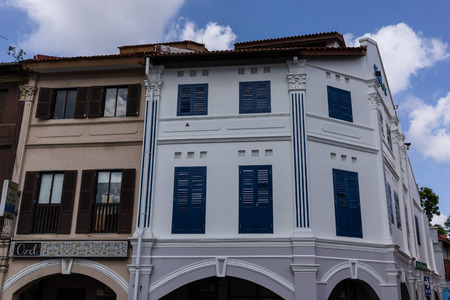 singapore -12 january 2019. singapore traditional building that still exist in the street.のeditorial素材