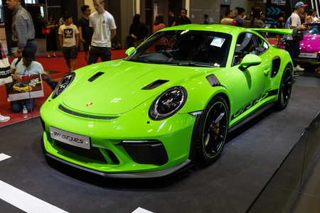 singapore -12 january 2019. porche 911 gt3rs at singapore motor showのeditorial素材