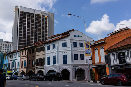 singapore -12 january 2019. singapore traditional building that still exist in the street.のeditorial素材