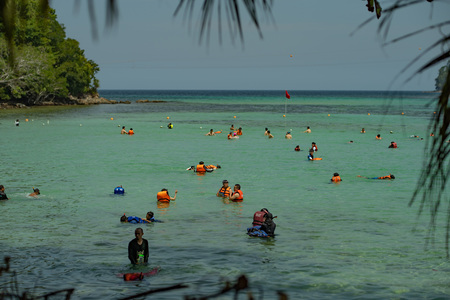 Malaysia - 15 aug 2019, asian people chilling snookering at the beachのeditorial素材