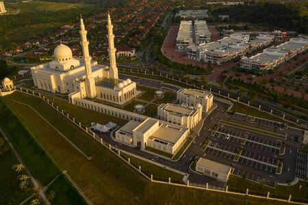 sri sendayan mosque at sendayan negeri sembilan malaysia dramatic blue hour aerial shotの写真素材