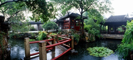 About the Palace Museum  Established in 1925, the Palace Musenm was installed in then imperial palace of two consecuive dynasties - the Ming  1368 - 1644  and the Qing  1644 - 1911  The forbidden CITYHall of Supreme Harmomy  Taihe dian のeditorial素材