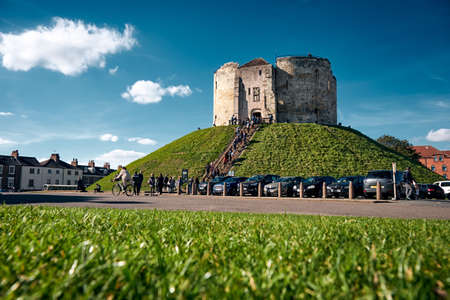 The landscape of Clifford's Tower on a sunny day in York City, United Kingdomのeditorial素材