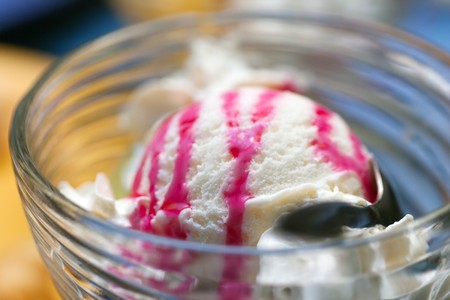 Sweet cold frozen vanilla ice cream dessert foodの写真素材