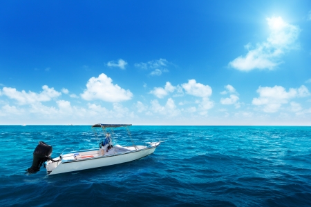 speed boat and water of indian oceanの写真素材