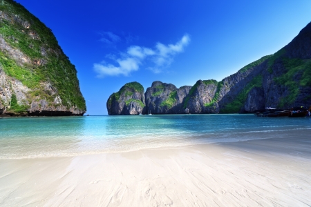 morning time at  Maya bay, Phi Phi Leh island,Thailandの写真素材