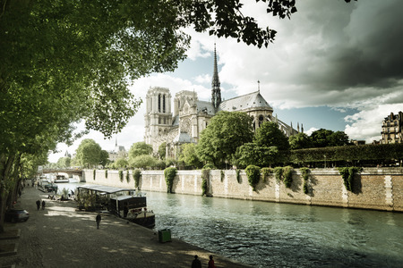 Seine and Notre Dame de Paris, Paris, Franceの写真素材
