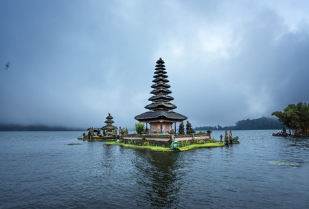 Ulun Danu Beratan Temple and Beratan Lake, Bali, Indonesiaの写真素材