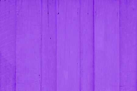 purple painted wood plank backgroundの写真素材