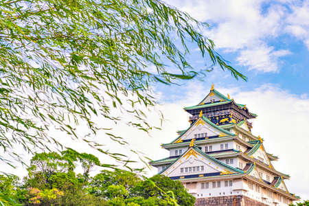 Japan - July 19, 2019 : Scenic view of Osaka Castle surrounding with small moat in Summer, Osaka Castle Park, Osakaのeditorial素材