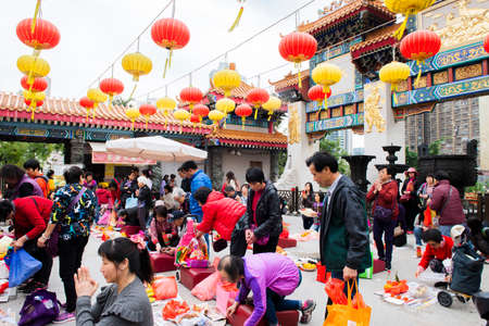 Hong Kong - December 9, 2019 : Hong Kong People and Tourists praying at Wong Tai Sin Temple, Kowloonのeditorial素材