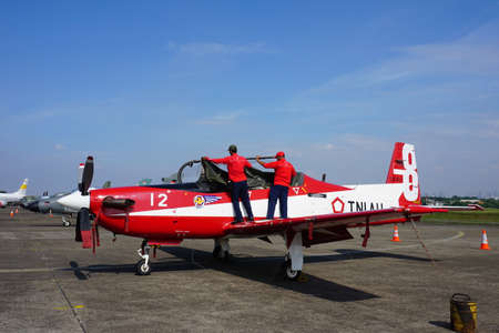 JAKARTA, INDONESIA - APRIL, 2016: Various attractions in celebration of the anniversary of the Indonesian army air forceのeditorial素材