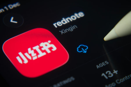 Dhaka, Bangladesh- 01 Dec 2025: A close-up of the rednote app icon in the App Store on an iPad screen.のeditorial素材