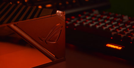 UKRAINE, KHARKIV, NOVEMBER 14, 2022: Computer AC power supply Asus Rog Thor 1000w on a dark background.のeditorial素材