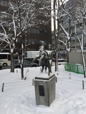 Snowing in Sapporo, Japanの素材