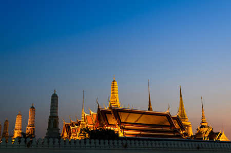 Wat Pra keaw at twilight time Bangkok, Thailandの写真素材