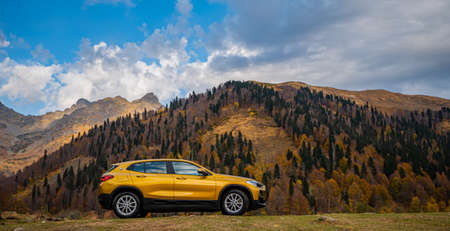 November 2 Russia 2021 BMW X2 New Golden Mountain Crossover Off-Roadのeditorial素材
