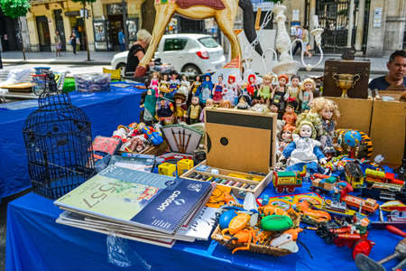 spanish flea market. mini market selling used personal itemsのeditorial素材