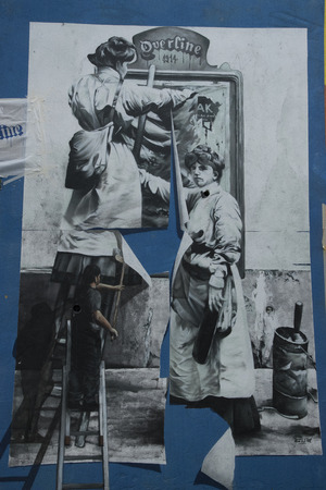 Edition of 2015 of the creation of murals has as its theme the West - Young artists take inspiration from movies and legends to paint the long wall of the city. Three days is understood work has seen the birth of very interesting works. Above the line. Amのeditorial素材