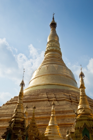 The main buddist temple complex in Yangon, Myanmarの写真素材