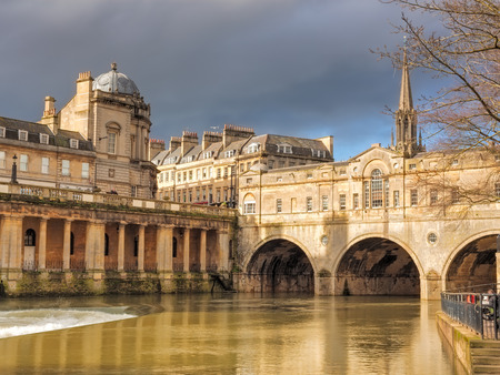 Completed in 1774 designed by Robert Adam in a Palladian style, Pulteney Bridge crosses the River Avon in Bath, England UK Europeのeditorial素材