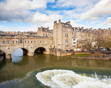 Completed in 1774 designed by Robert Adam in a Palladian style, Pulteney Bridge crosses the River Avon in Bath, England UK Europeのeditorial素材