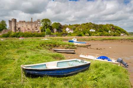 Estuary of the River TÃ¢f with Laugharne Castle  in the background Carmarthenshire, Wales UK Europeの写真素材