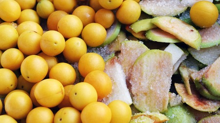 Production technology of raspberry jam: preparation of fruits and berries, storage containers, siropa.Poleznye properties jam recipes.の写真素材