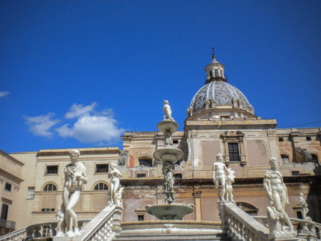 Pretoria fountain in Palermoの写真素材