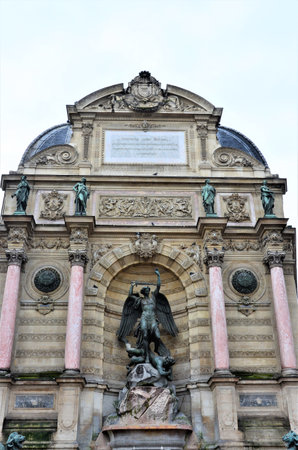 Statuary at the Fontaine Saint-Michel, Paris, Ãle-de-France, Franceの写真素材