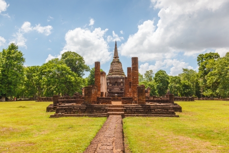pagoda buddha wat-changlom sukhothaiの写真素材