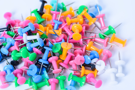 close-up pins for note paper on white backgroundの写真素材