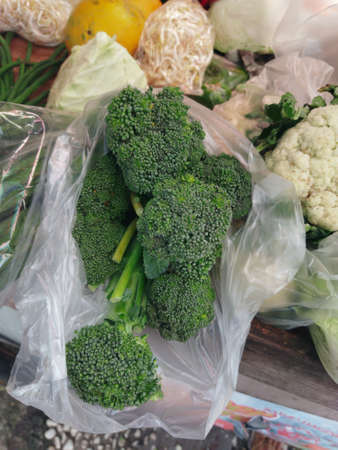 Broccoli vegetables are very suitable to be used to make soup, the benefits of broccoli are many, including heart health, preventing anemia, preventing depression, and so on.の写真素材