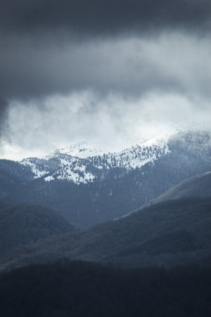 Foggy mountain landscape in the winter, Pirin, Bulgaria.の写真素材