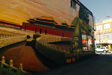 TORONTO, CANADA - november, 2019 Part of Grafitti in chinatown Toronto during the day.のeditorial素材