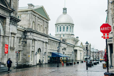 Old Montreal with snow and Bonsecours Market - Montreal, Quebec, Canada - dec, 2019.のeditorial素材