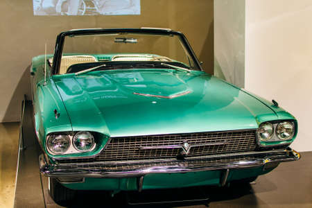 Los Angeles, CA - July 2019 auto in Petersen Automotive Museumのeditorial素材