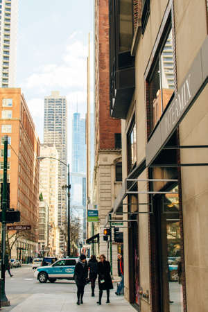 CHICAGO, USA - september, 2018 down town street with people.のeditorial素材