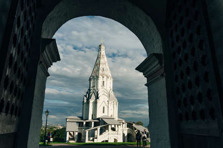 Moscow, Russia - nov, 2021. Church of the Ascension of the Lord in Kolomenskoye against the blue sky. High quality photoのeditorial素材