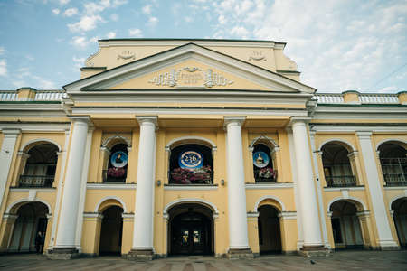 ST.PETERSBURG, RUSSIA - dec 2021 Bolshoi Gostiny Dvor a monument of history and architecture. High quality photoのeditorial素材